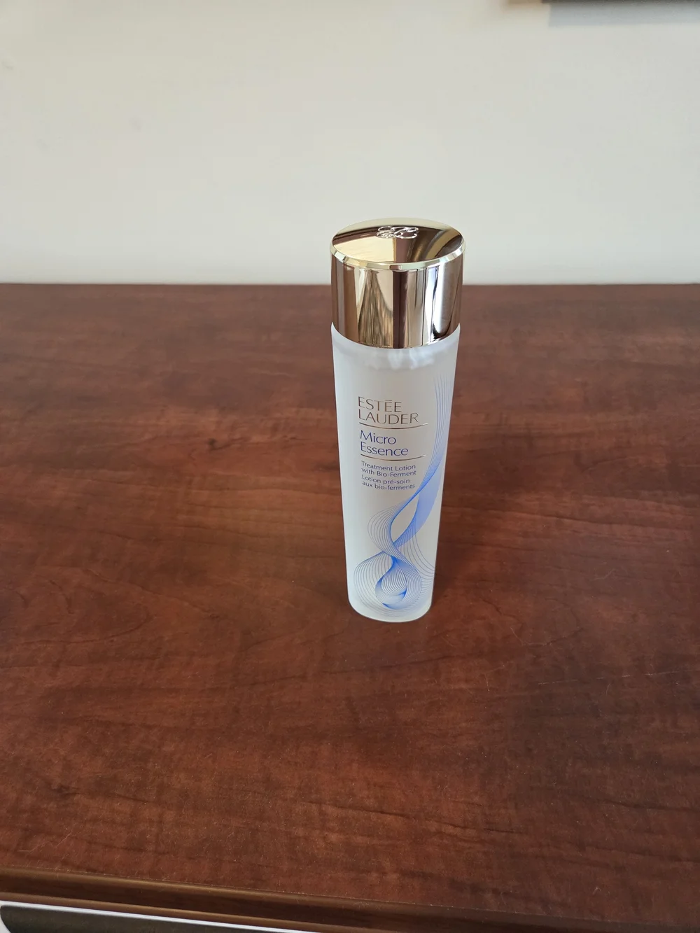 Estee Lauder Micro Essence Treatment Lotion — 6.7 Oz Brand New - Picture 4 of 4